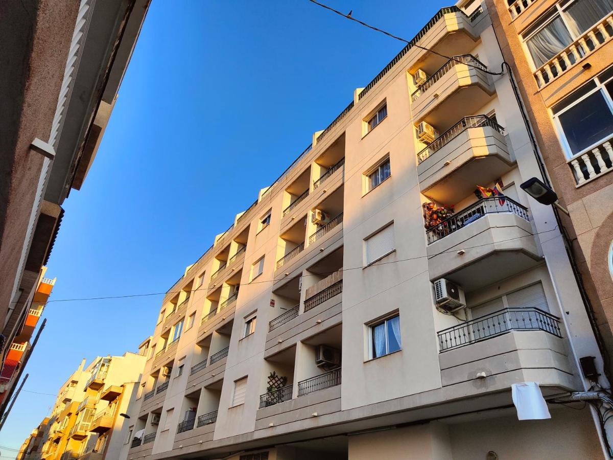 Salty Apartment 托雷维耶哈 外观 照片
